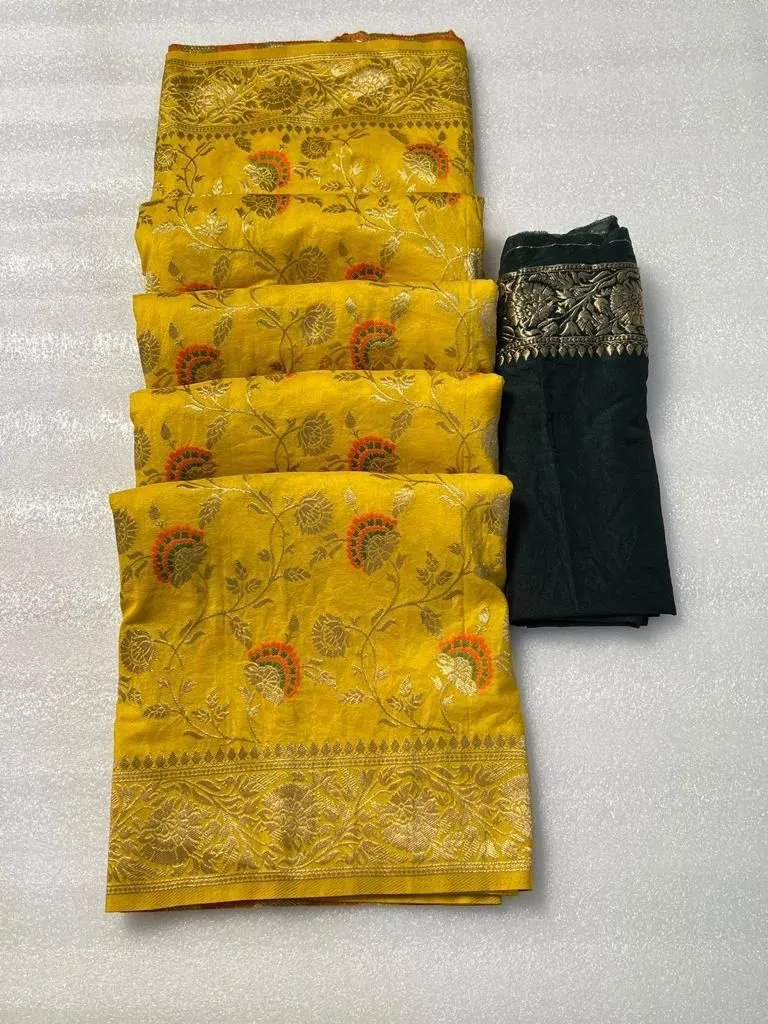 Chatoyant Yellow Soft Banarasi Silk Saree With Exquisite Blouse Piece