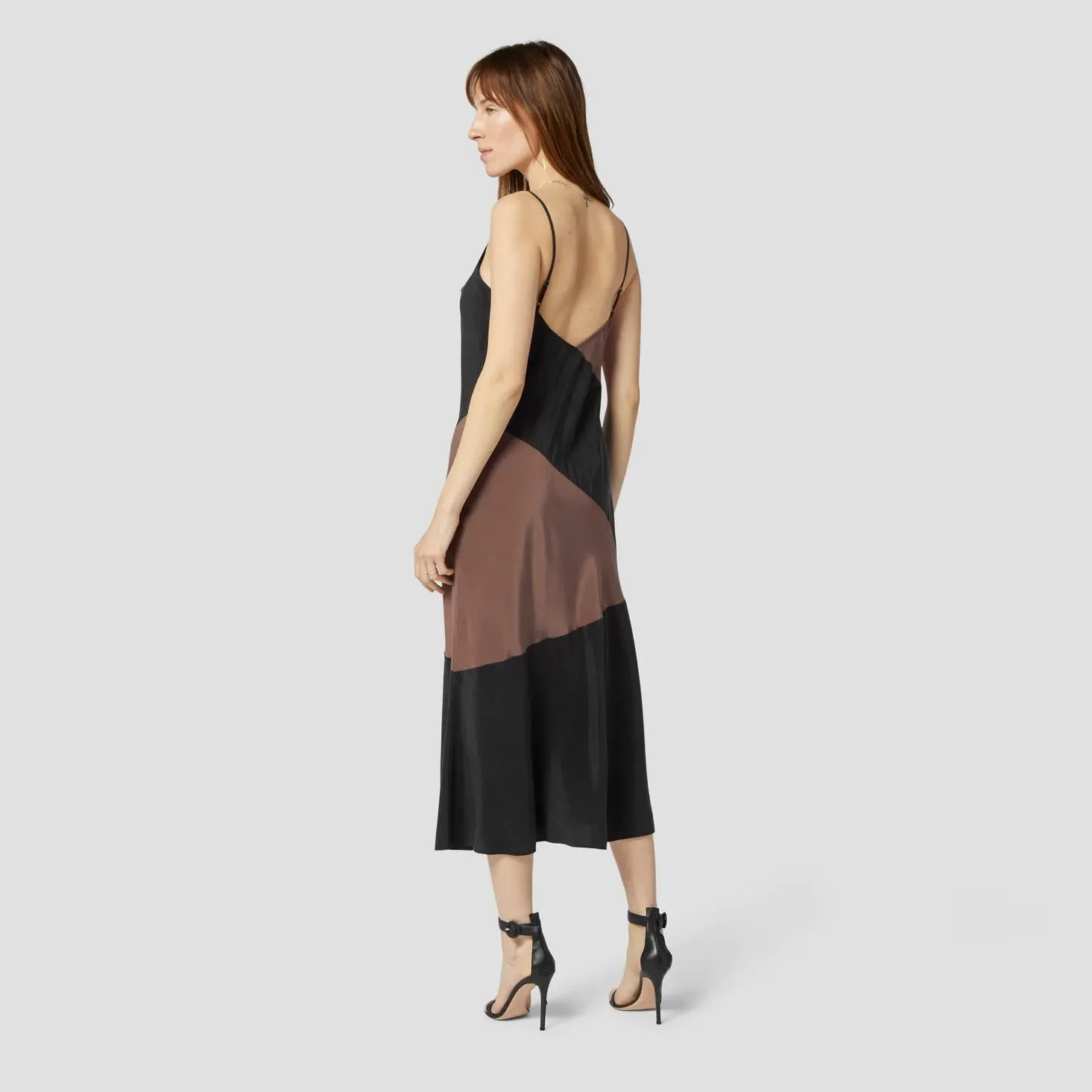 Forain Dress (True Black Vintage Brown)