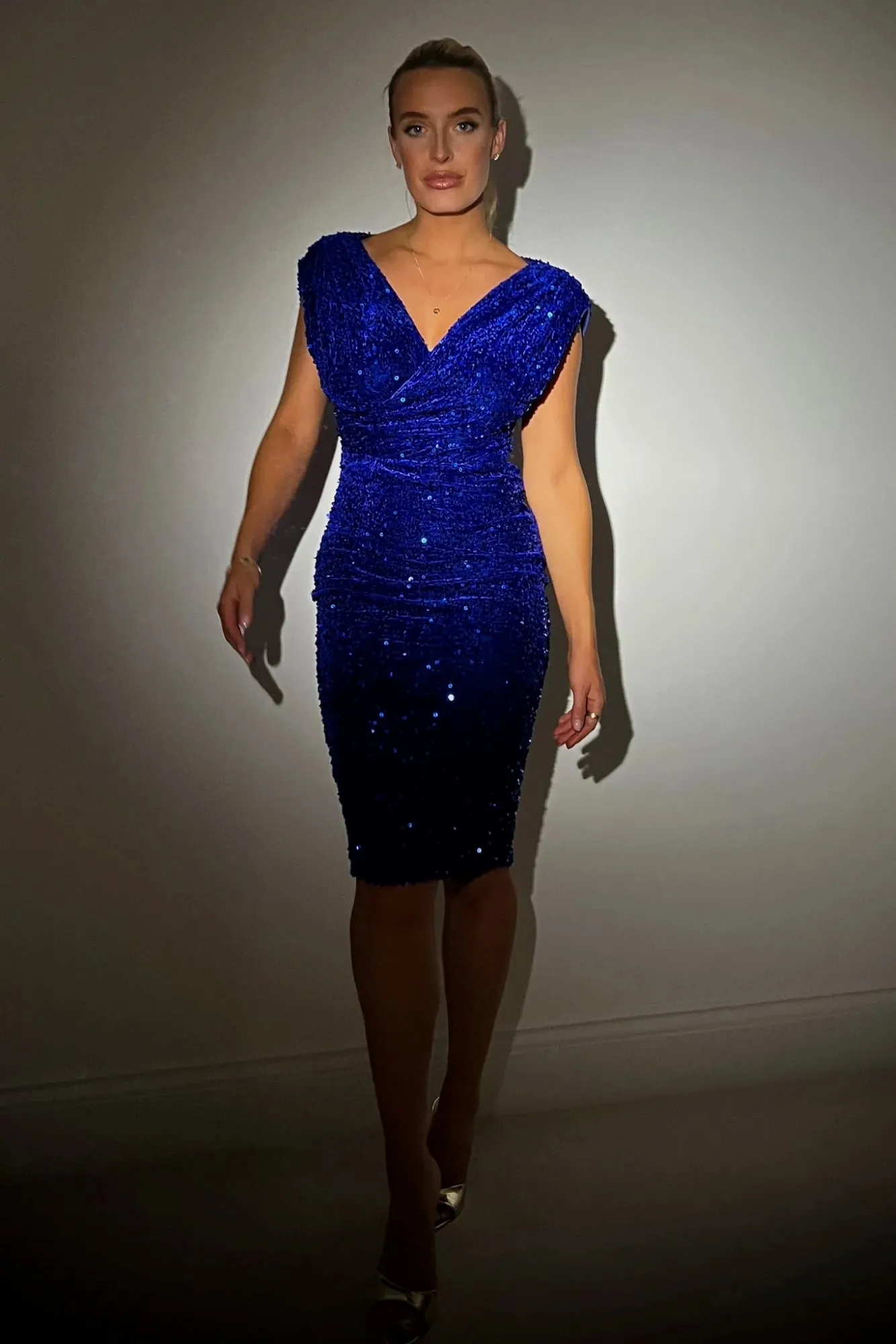Girl in Mind Miley Cobalt Velvet Sequin Occasion Midi Dress