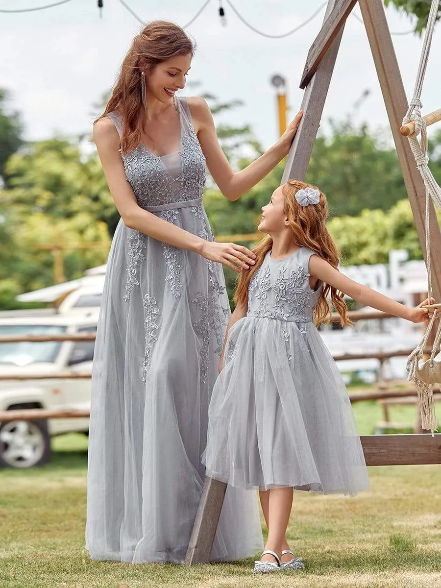 Lovely A-Line Tulle Floral Appliqued Flower Girl Dress for Wedding