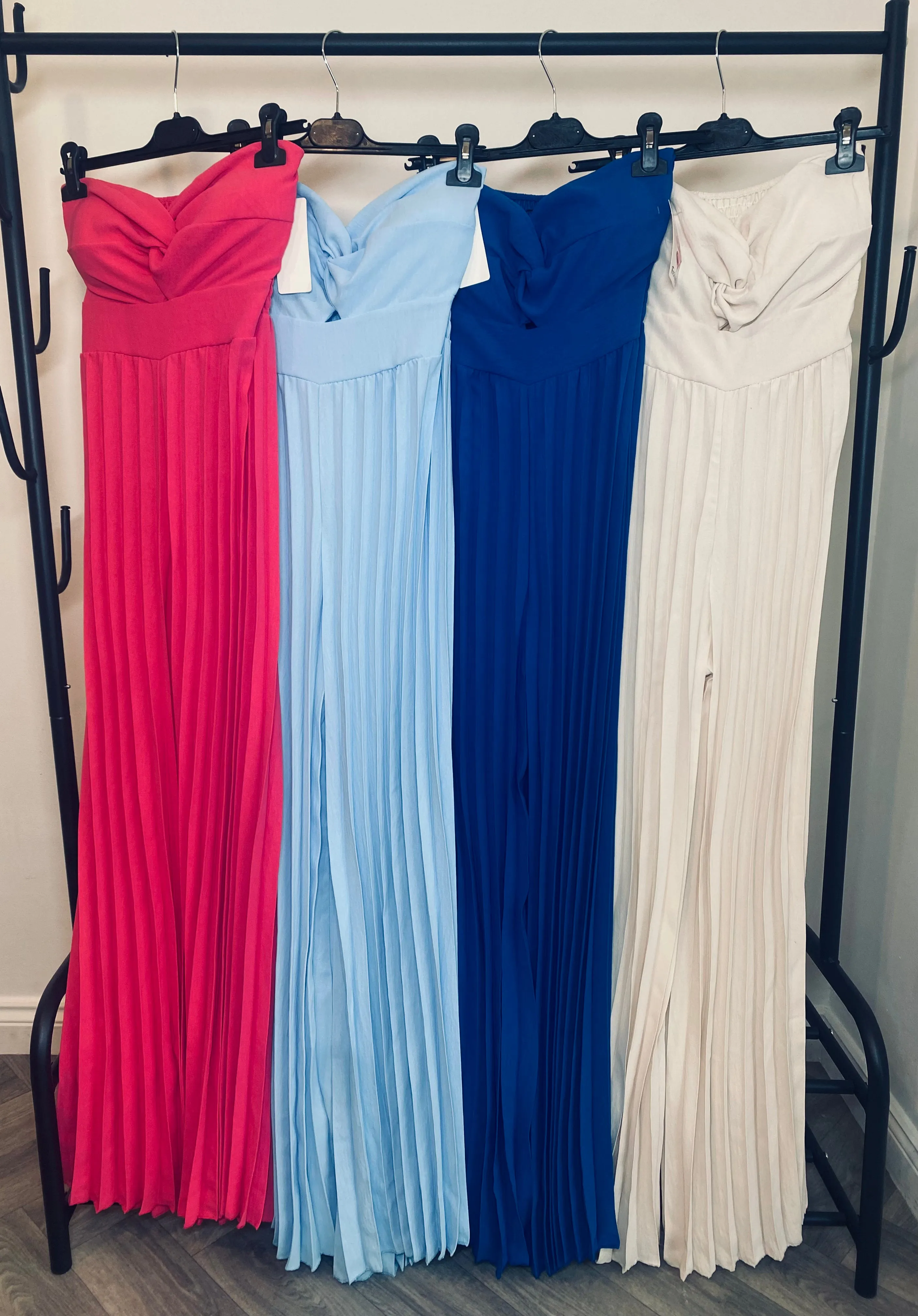 Pleated Key Hole Jumpsuit (One Size UK8-14)