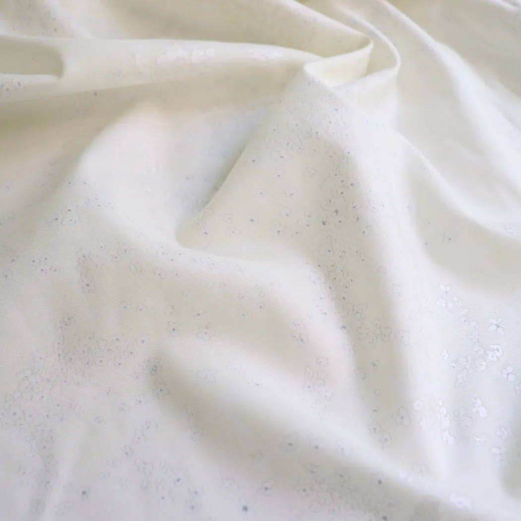 Swatch — Nani Iro Lei Nani Cotton Silk Lawn — Pearl D